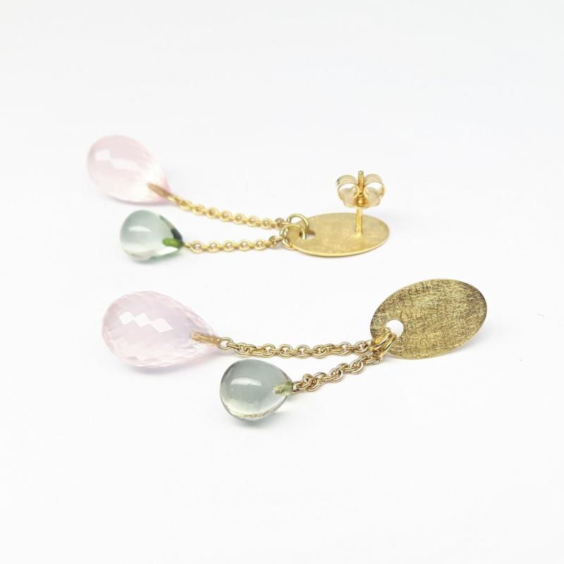 Boucles d'oreilles en or jaune 18kt, pampilles en quartz rose et prasiolith. Pièce unique.